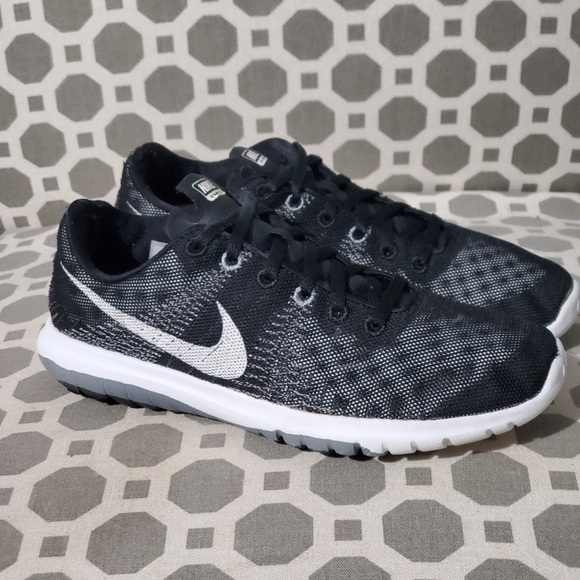 Nike Shoes - Nike Womens Flex Fury